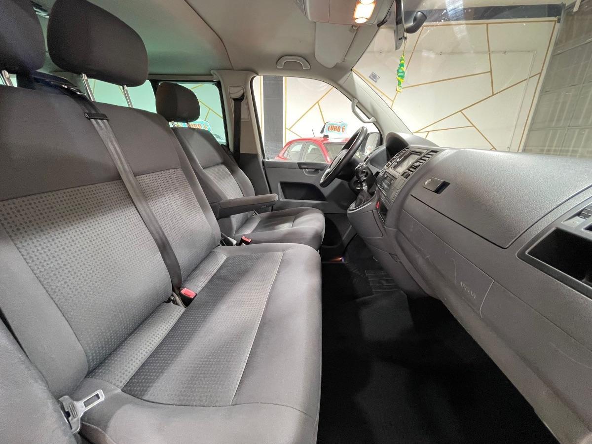 VOLKSWAGEN - T5 Caravelle 2.5 TDI 9 posti