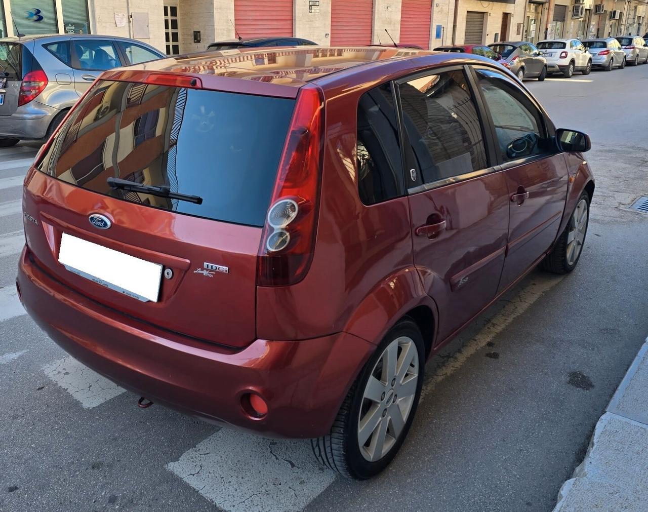 Ford Fiesta 1.4 TDCi 5p. Ghia