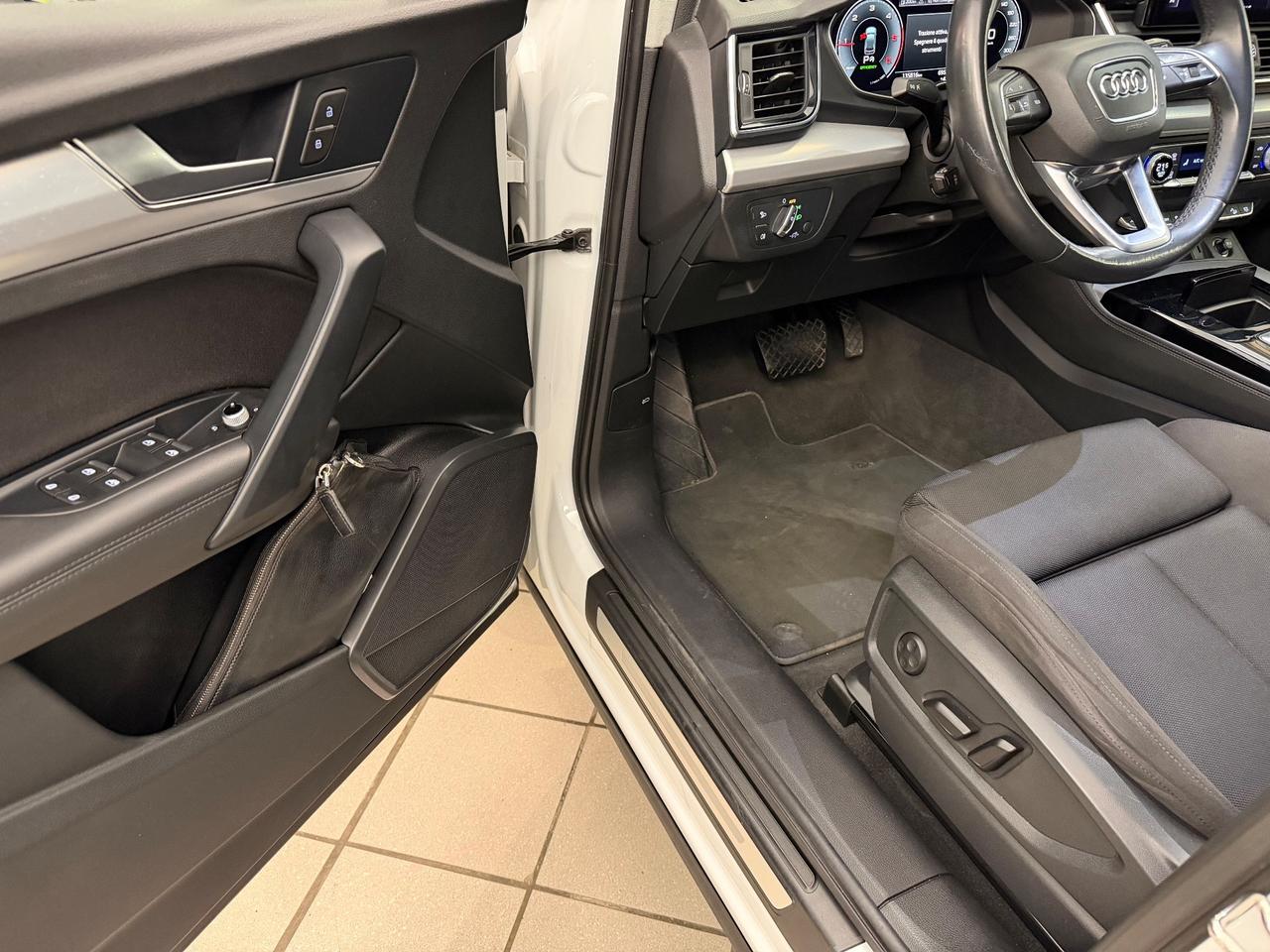 Audi Q5 40 TDI S tronic Business