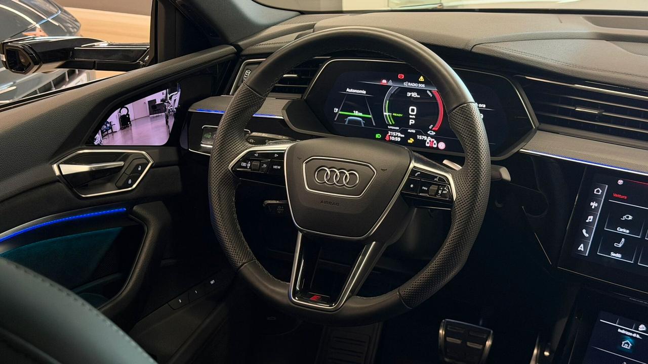 Audi Q8 e-tron SPB 55 quattro S line edition