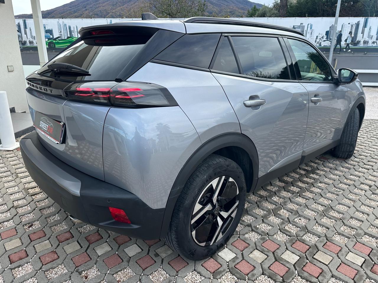 Peugeot 2008 BlueHDi 130 ALLURE