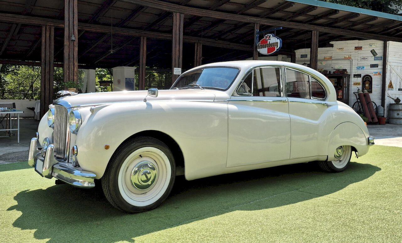 Jaguar Mark IX Saloon MK 9 – 1960 - SUMMER PRICE