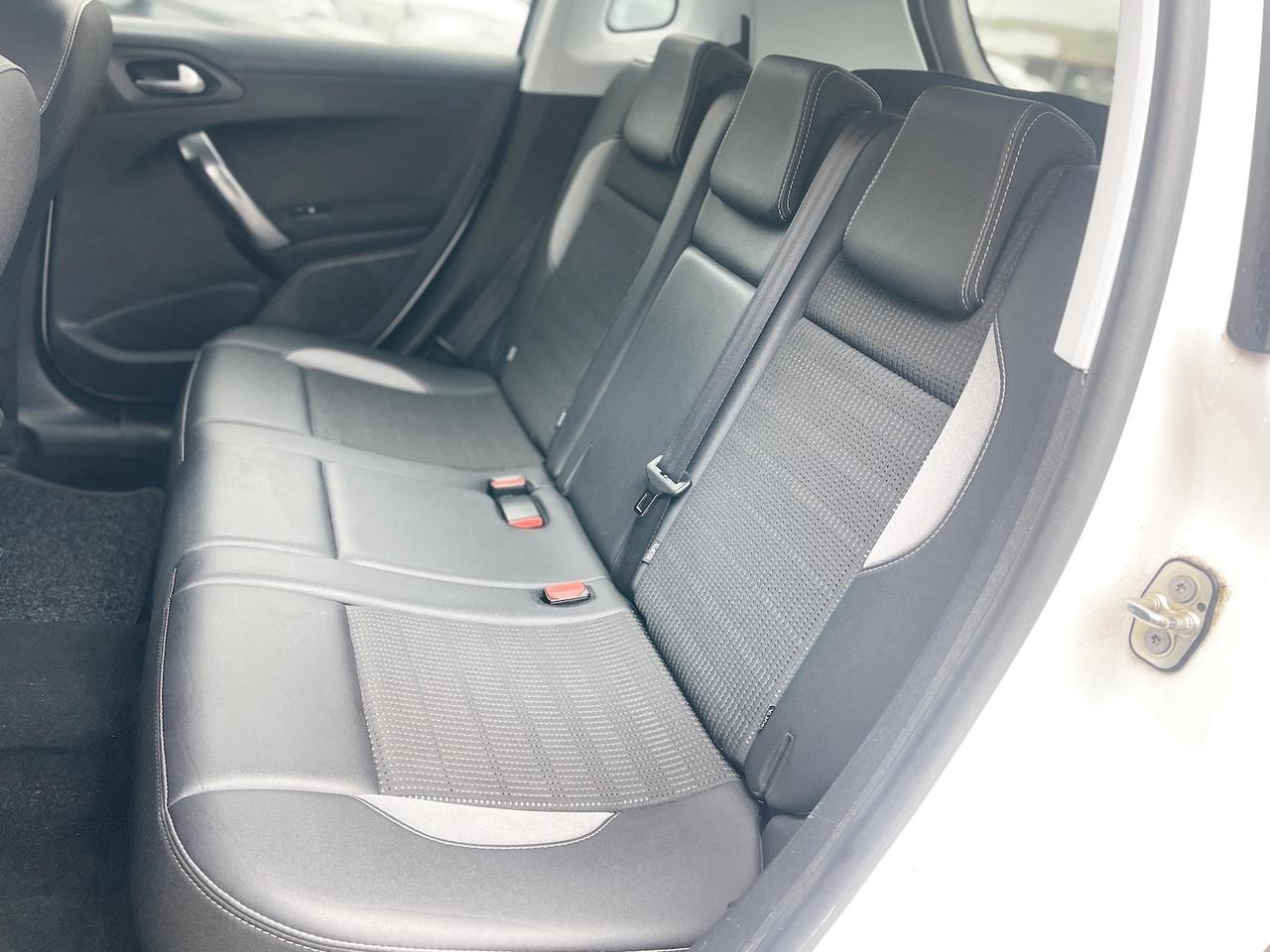 Peugeot 2008 1.6 Diesel 120CV E6 Neo - 2017