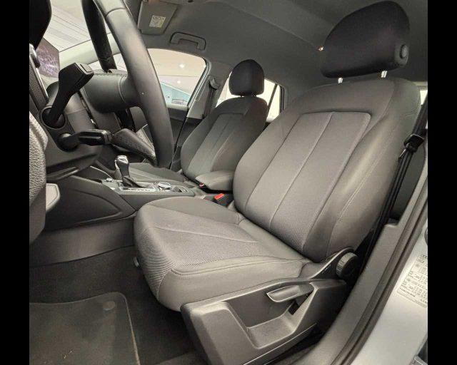 AUDI Q2 30 TDI S tronic Business