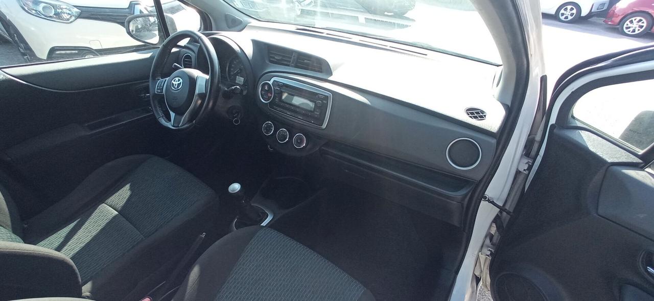 Toyota Yaris 1.0 5 porte GPL