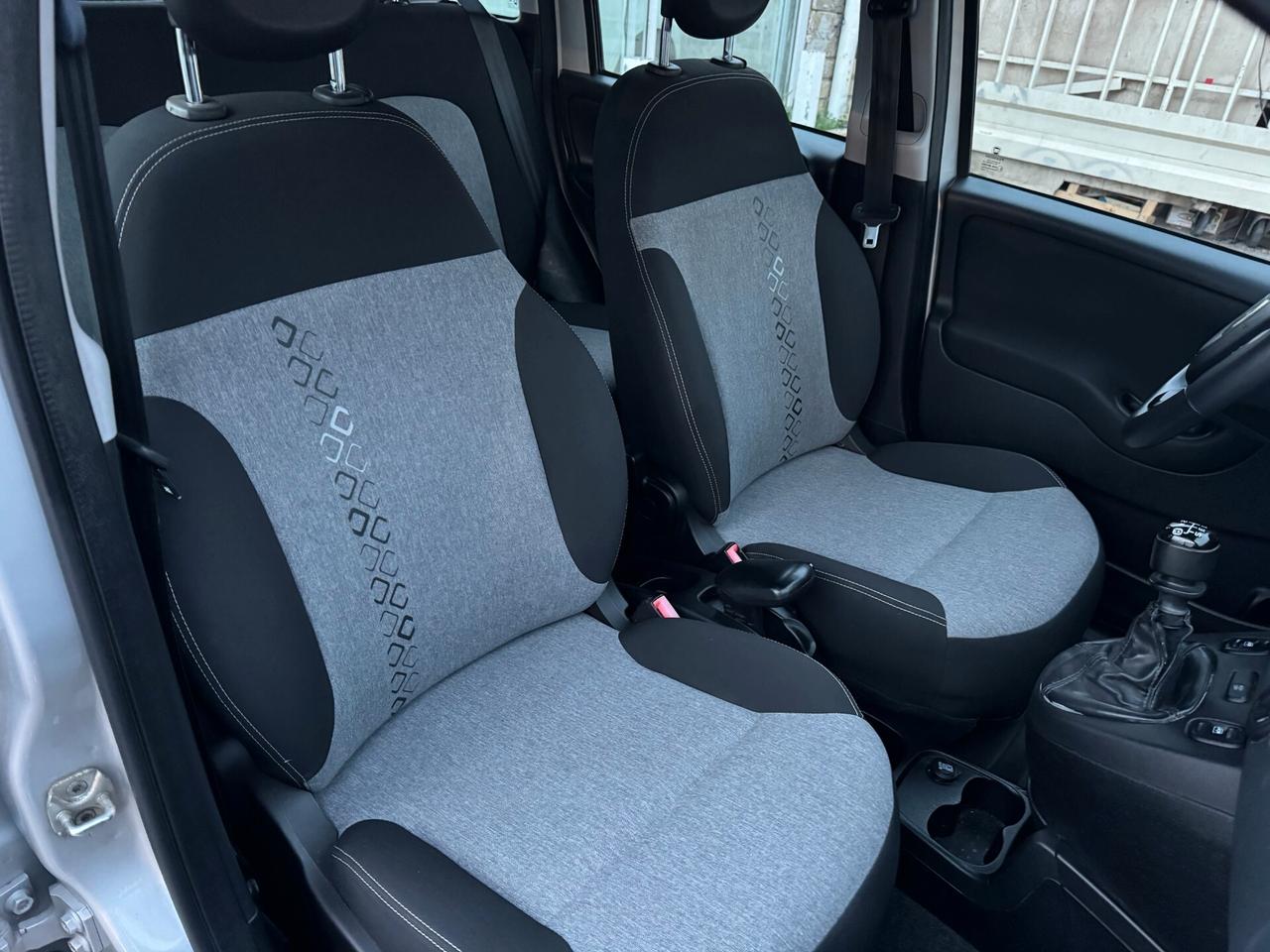 Fiat Panda 1.2 Lounge 2018 COMANDI AL VOLANTE