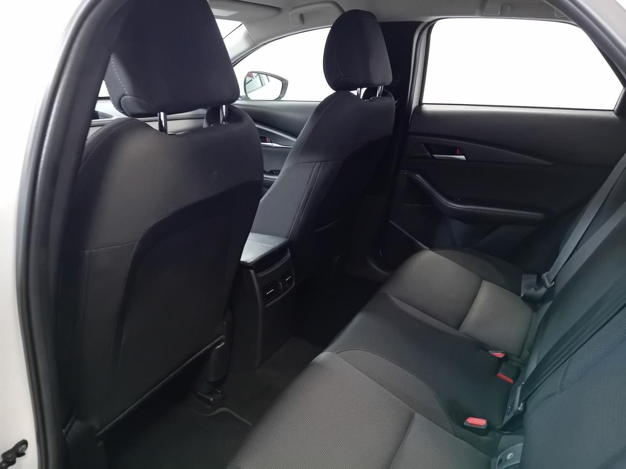 Mazda CX-30 2.0L e-Skyactiv-G M Hybrid 2WD Evolve