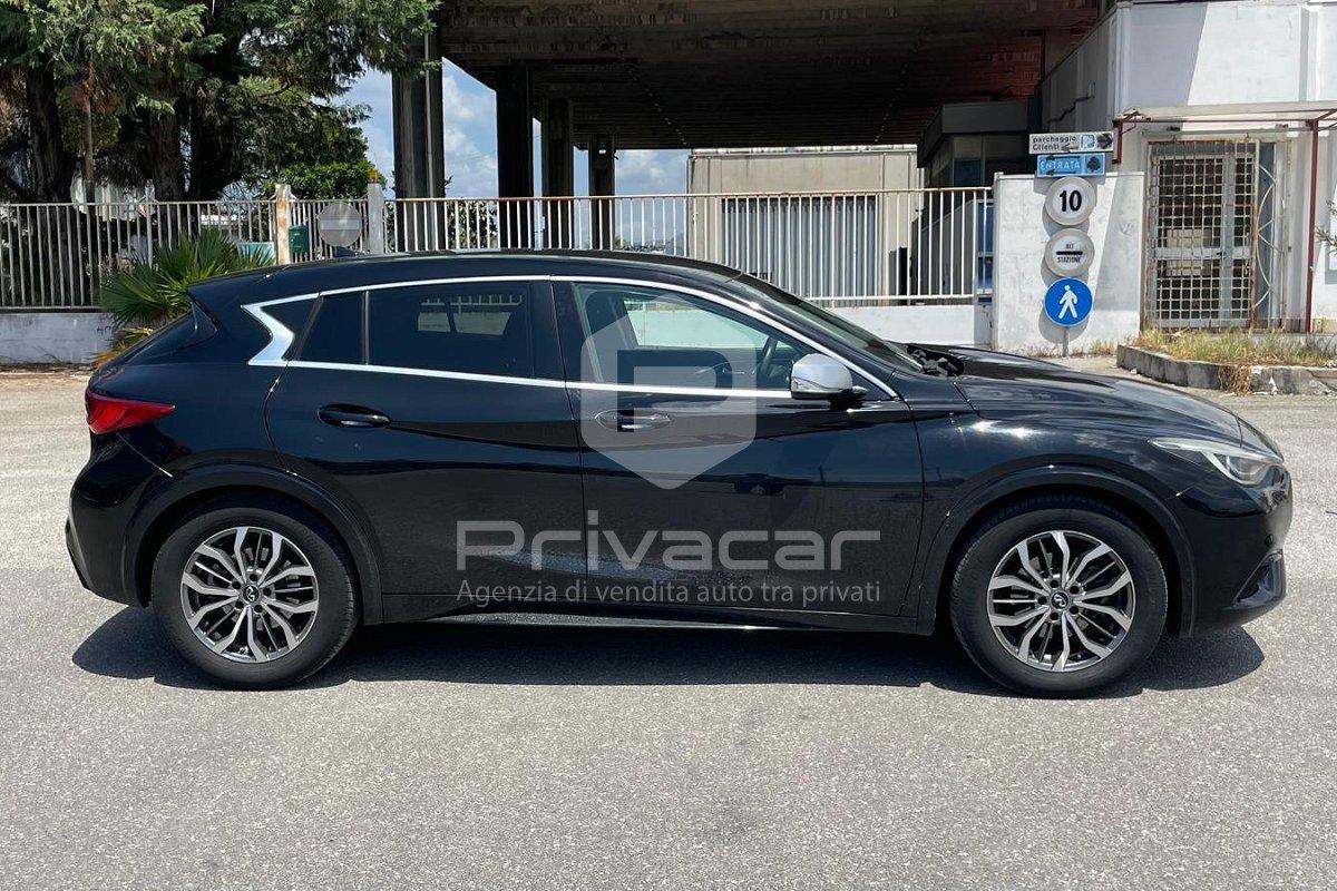 INFINITI Q30 1.5 diesel City Black Edition