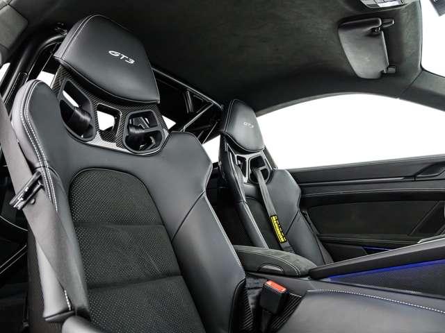 Porsche 992 coupe 4.0 gt3 auto