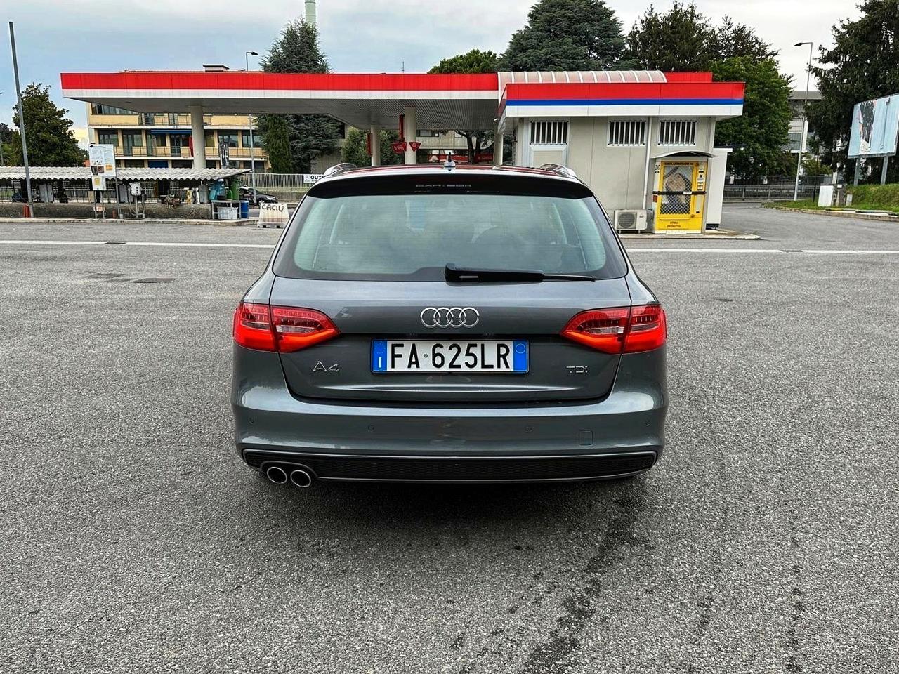 Audi A4 Avant 2.0 TDI 150 CV AUTOMATICA NAVIGA SENSORI PDC CRUISE