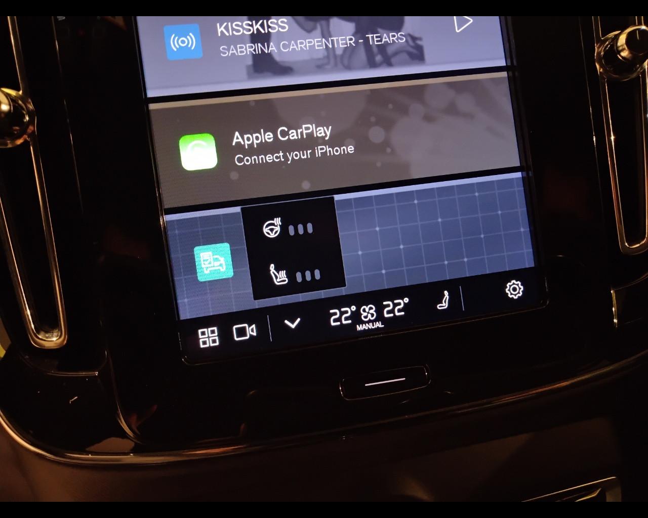 VOLVO XC40 2023 - XC40 2.0 b3 Core auto