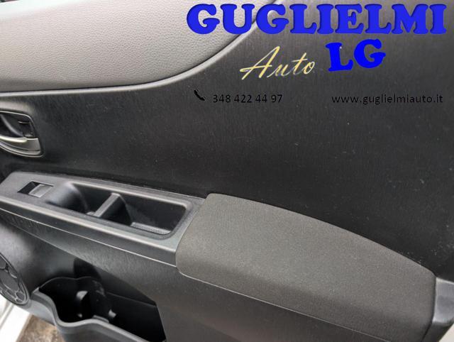 TOYOTA Yaris 1.0 5 porte Active