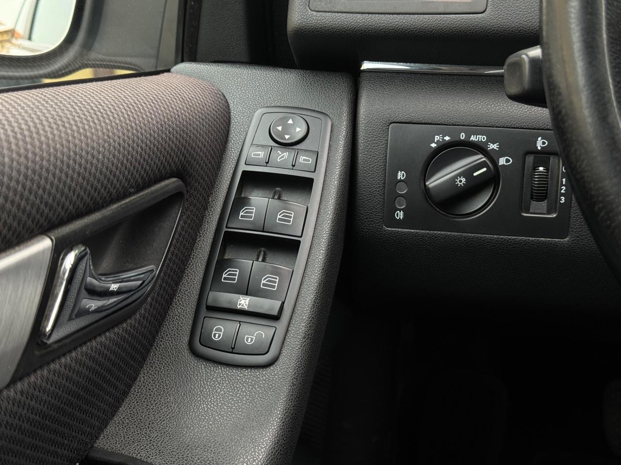 Mercedes-benz B 180 2.0 DIESEL 109 CV NEO GANCIO, TAGLIANDATA