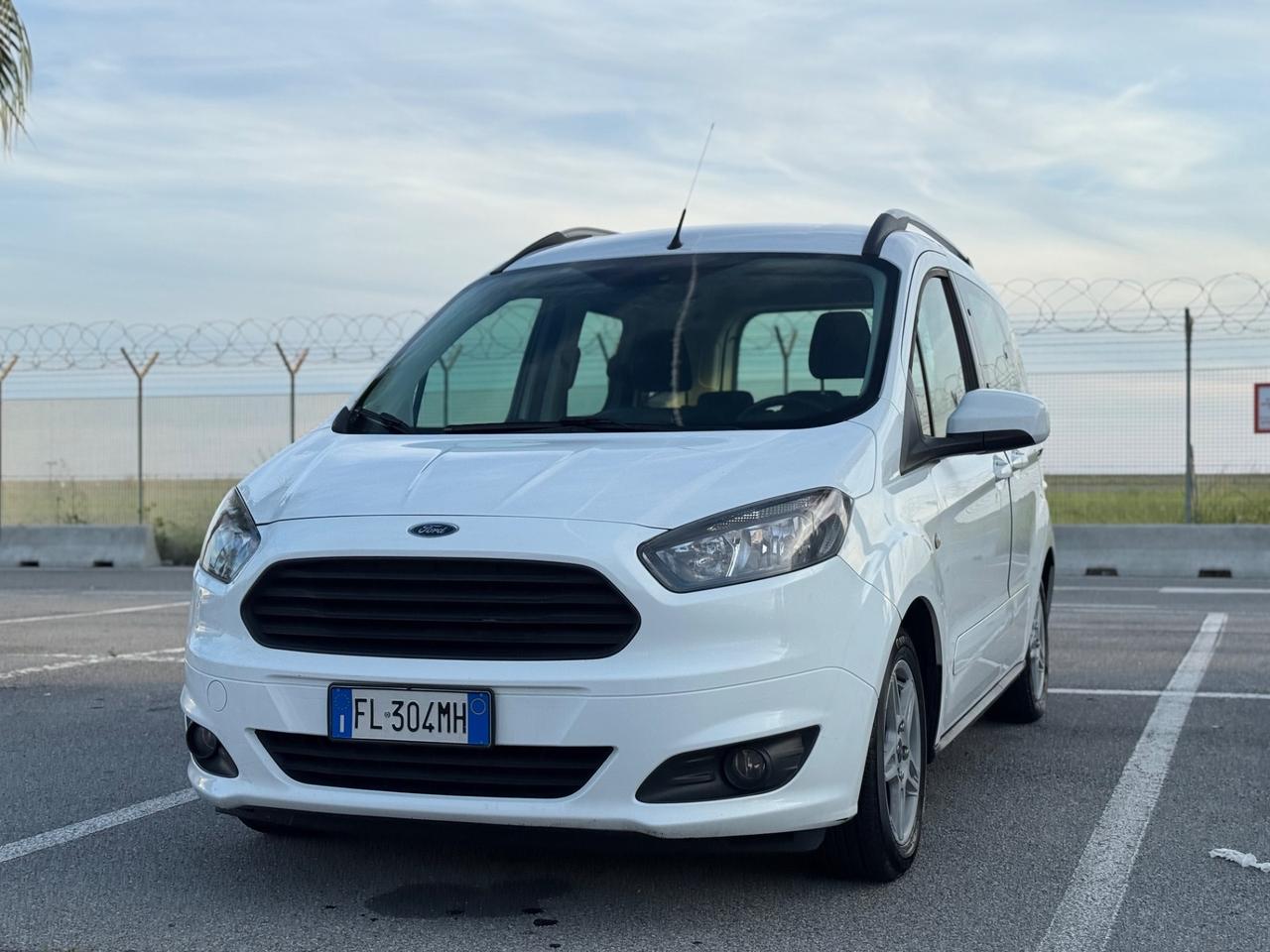 FORD TOURNEO COURIER 1.0ECOBOOST 12MESI DI GARANZIA