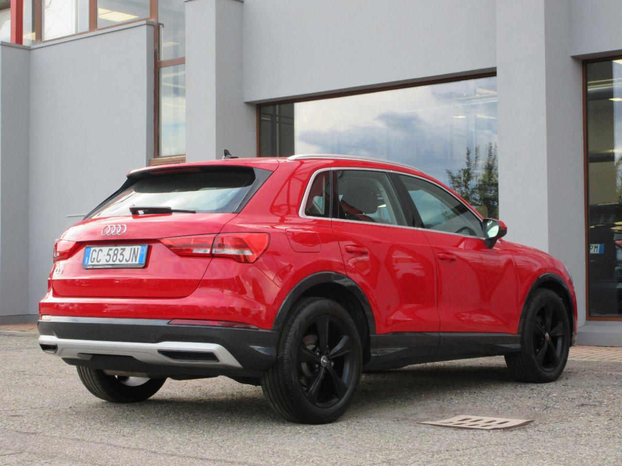 Audi Q3 35 2.0 tdi Business Advanced s-tronic