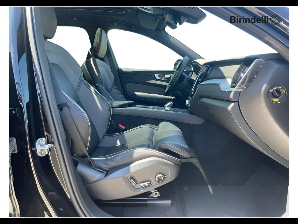 VOLVO XC60 (2017-->) - XC60 T6 Plug-in hybrid AWD automatico Ultra Black Edition