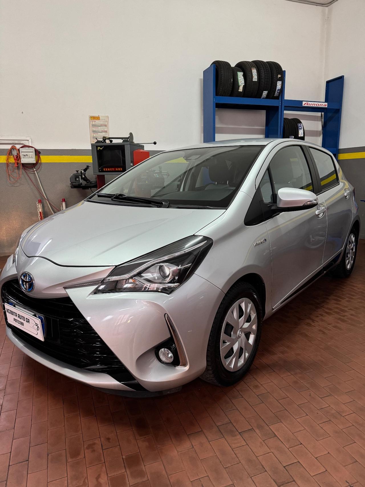 Toyota Yaris 1.5 Hybrid 5 porte Active