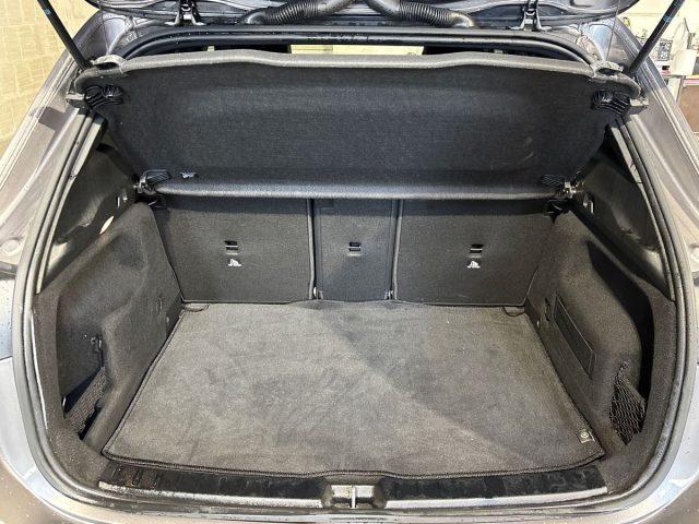 MERCEDES-BENZ GLA 250 e hybrid EQ Premium
