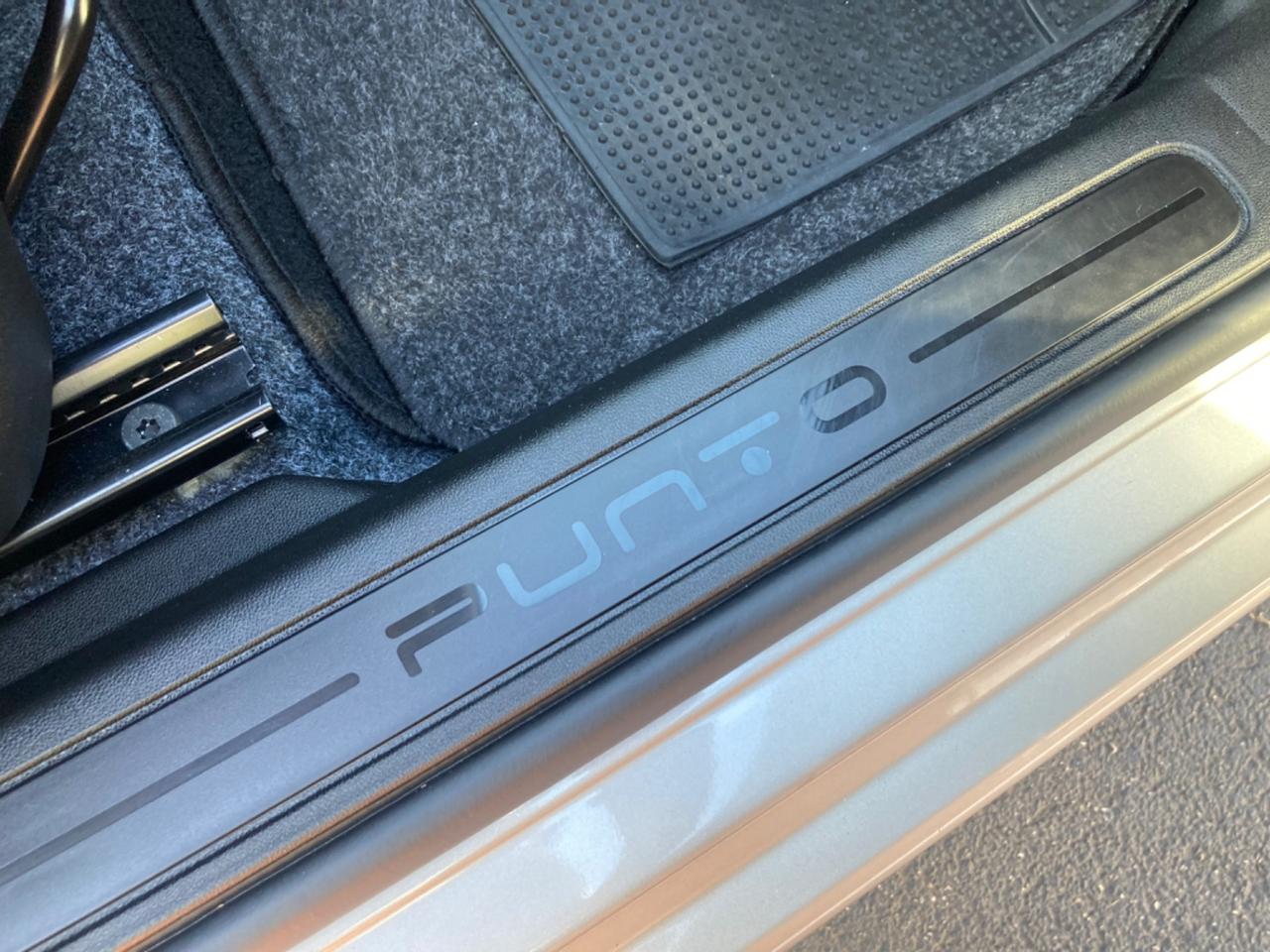 FIAT GRANDE PUNTO (KM 7.238) NUOVA DI FABBRICA