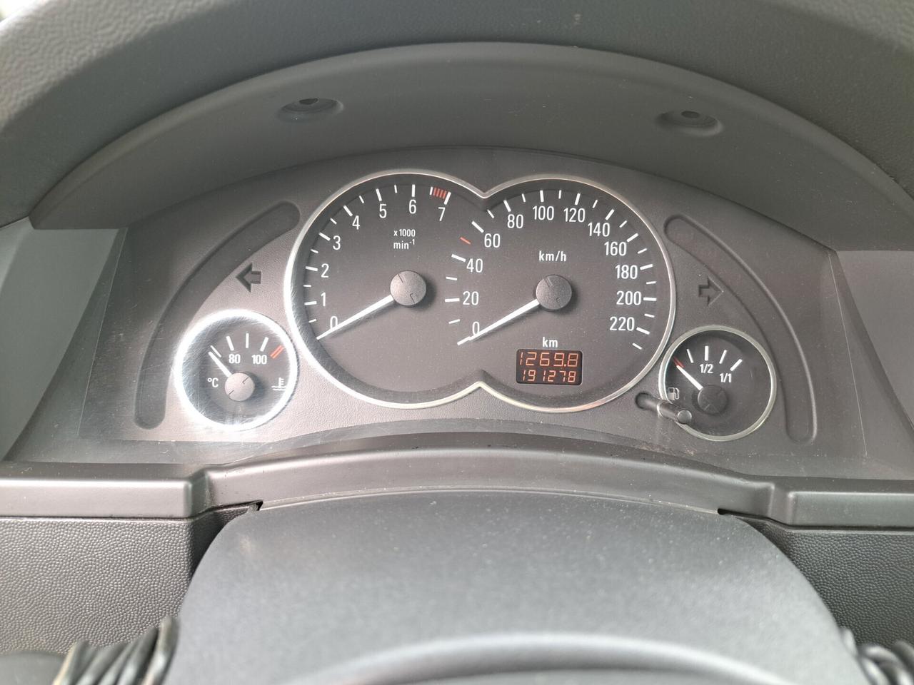 Opel Meriva 1.6 BENZ/ 101 CV /OK NEOPATENTATI