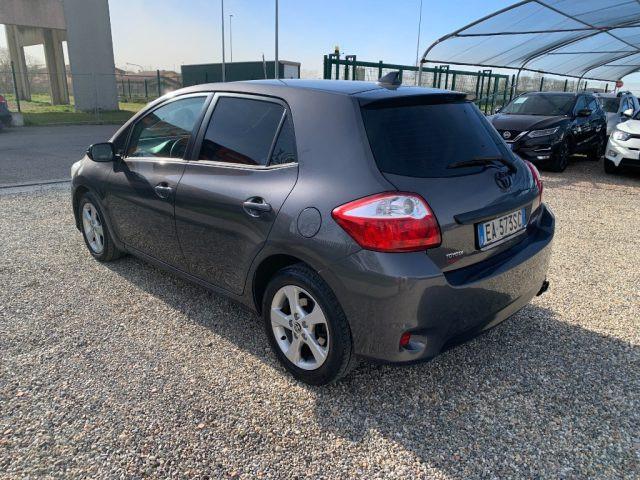 TOYOTA Auris 2.0 D-4D DPF 5 porte Sol
