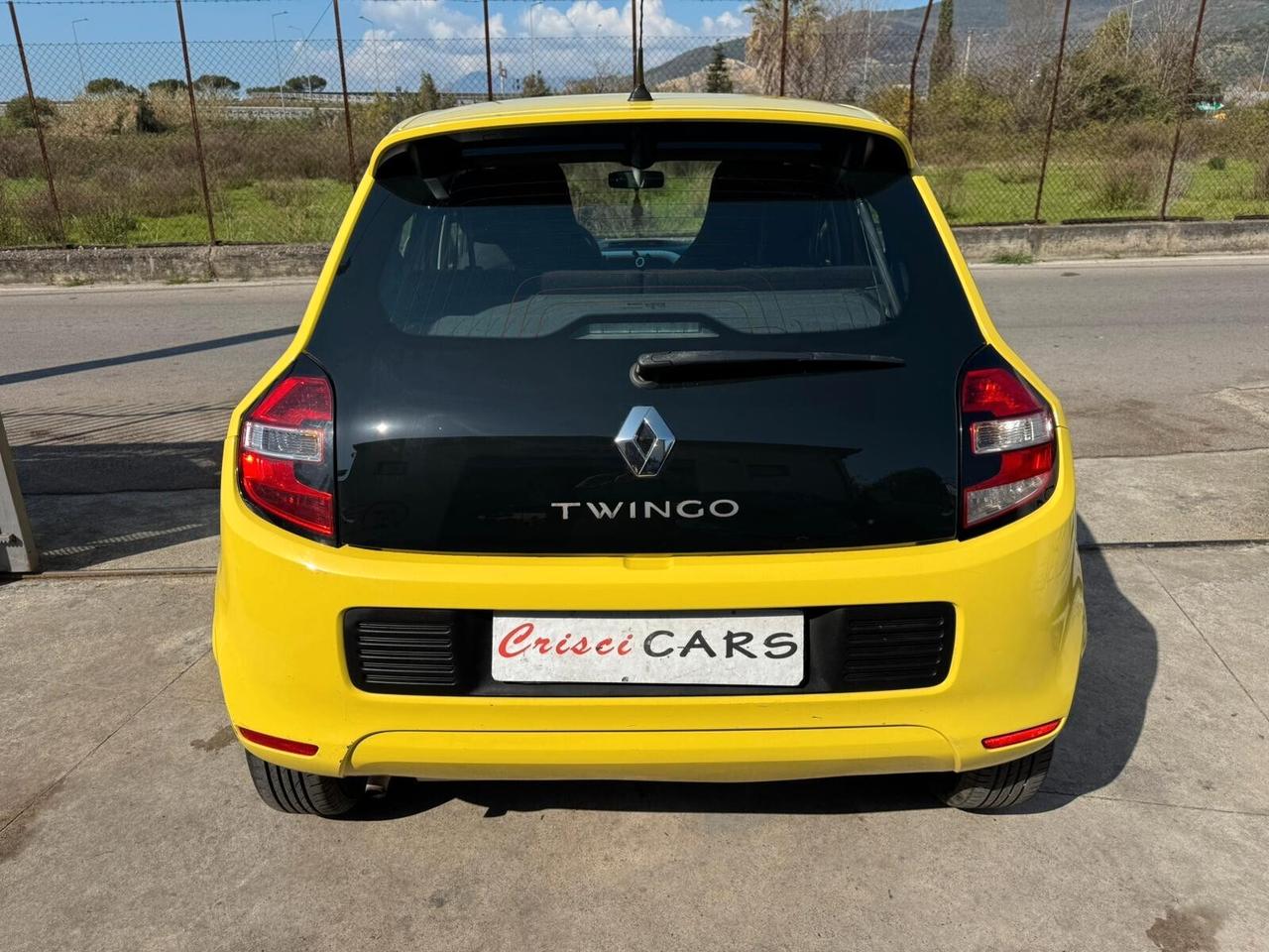 Renault Twingo Piccola, Gialla e Pronta a Tutto