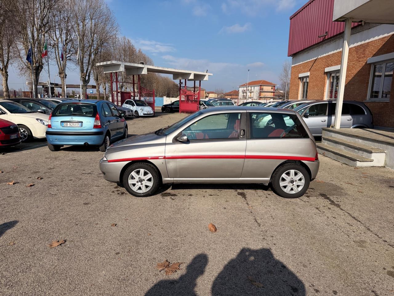 Lancia Y 1.2i cat Elefantino Blu