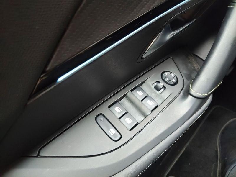 Peugeot 2008 2008 PureTech 130 S&S EAT8 GT Pack