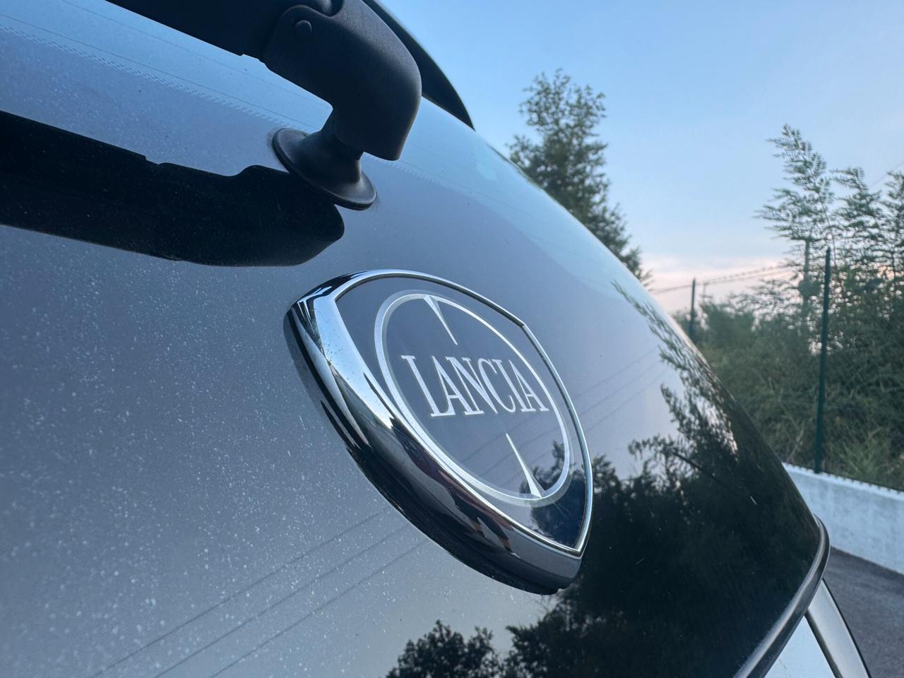 Lancia Ypsilon 1.0 FireFly 5 porte S&S Hybrid