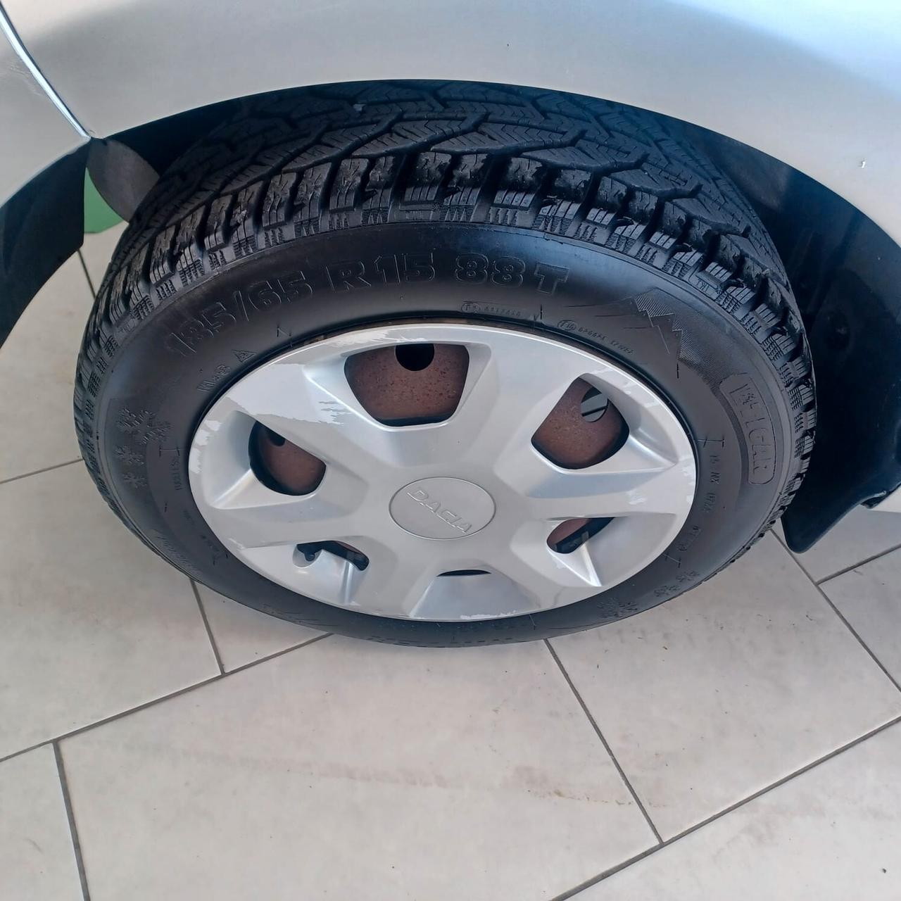149.588 GPL DI FABBRICA SANDERO 1.4 PER NEOPATENTATI