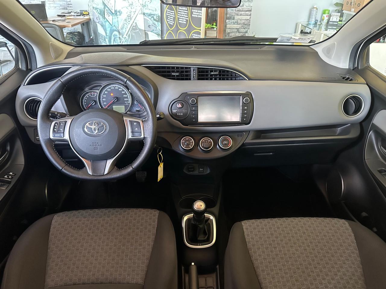 Toyota Yaris 1.0 5 porte