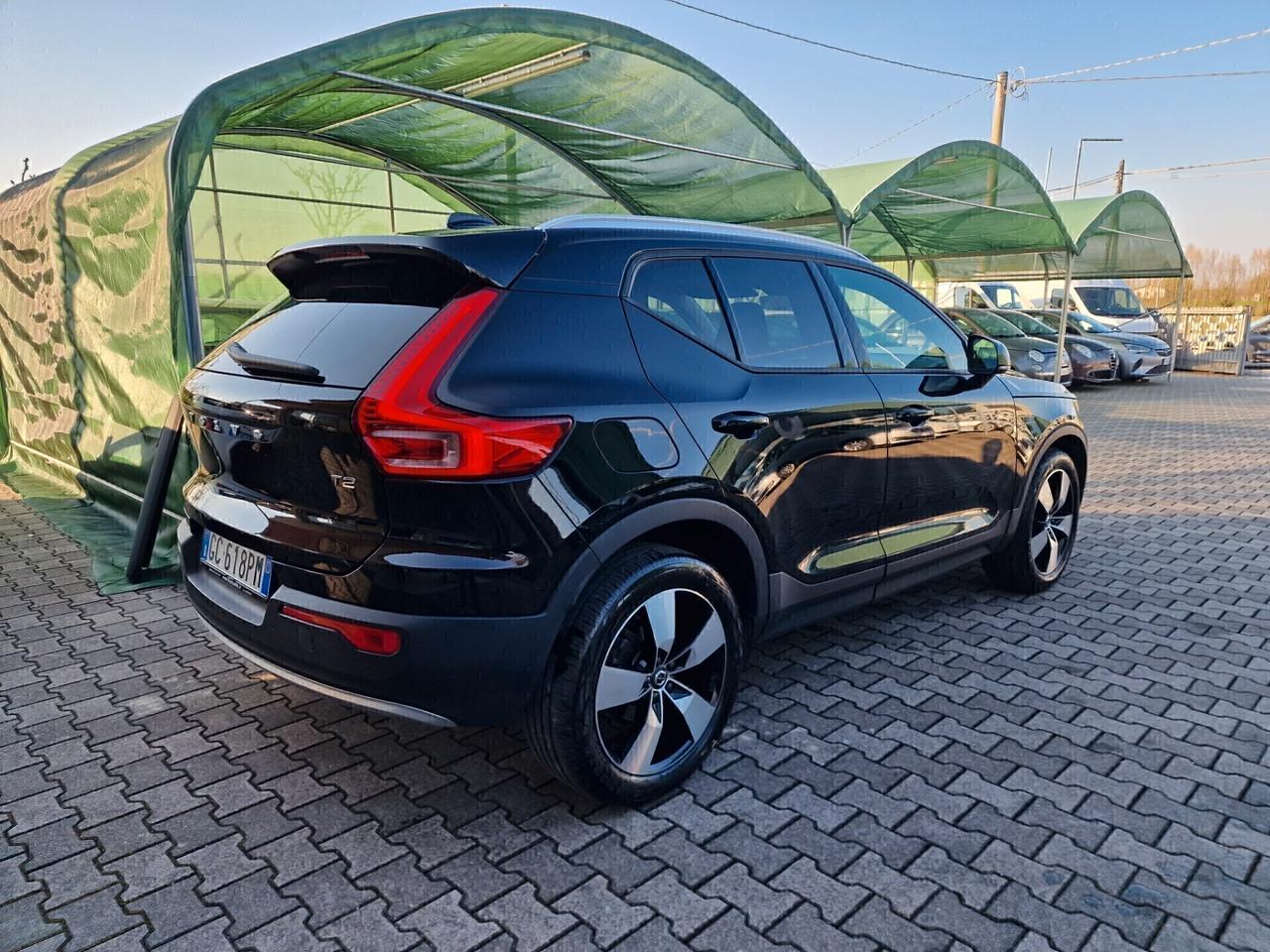 Volvo XC40 tettuccio apribile