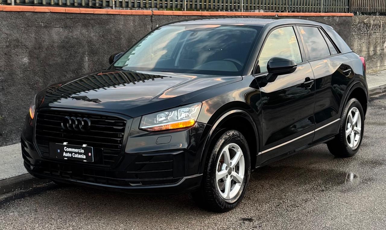 Audi Q2 1.6 TDI TOTAL BLACK