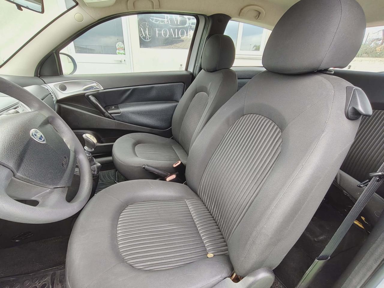 Lancia Ypsilon 1.4 16V Platino - 2010