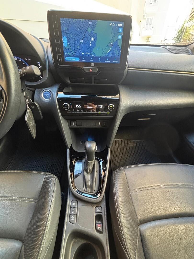 TOYOTA YARIS CROSS HYBRID 1.5 PREMIERE