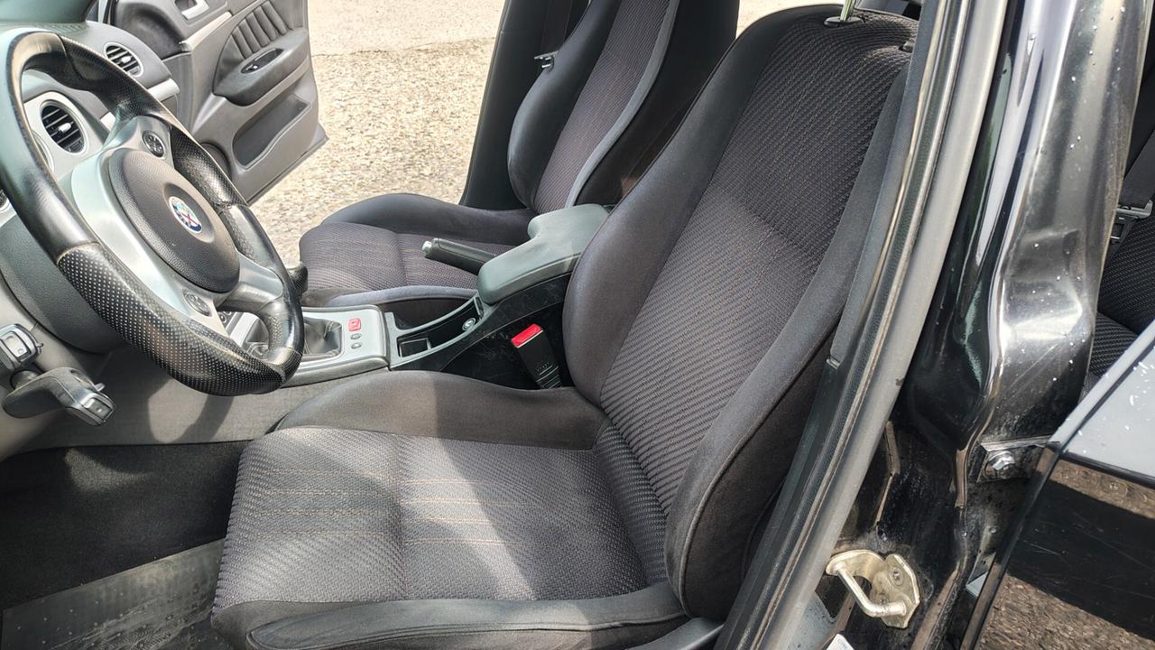 Alfa Romeo 159 1.9 JTDm 16V Exclusive