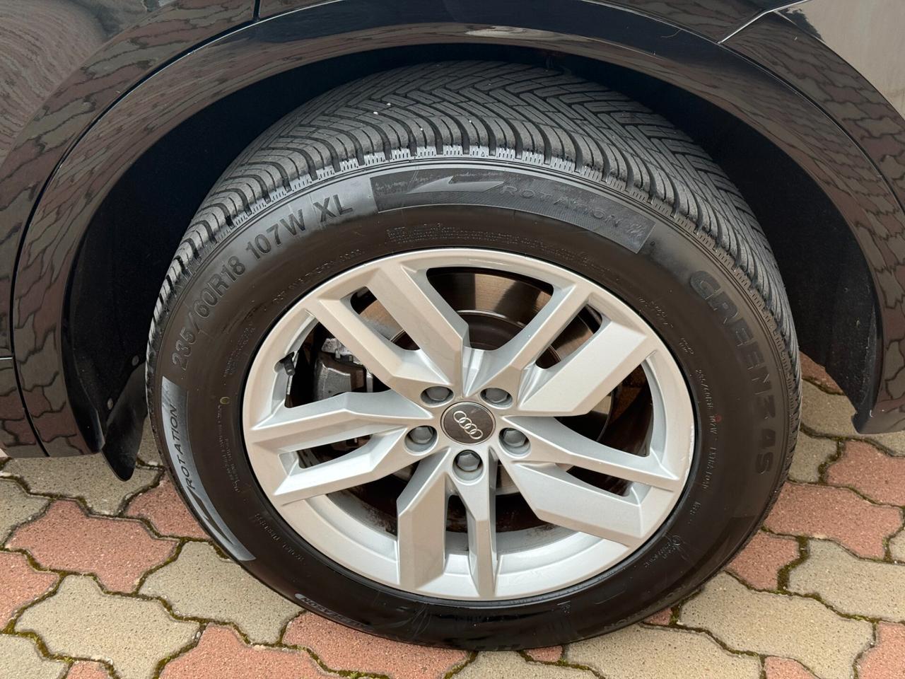 Audi Q5 2.0 40 TDI quattro S tronic Business Sport