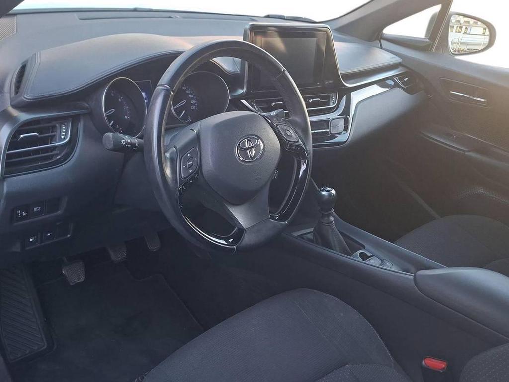 Toyota C-HR 5 Porte 1.2 turbo Business 2WD