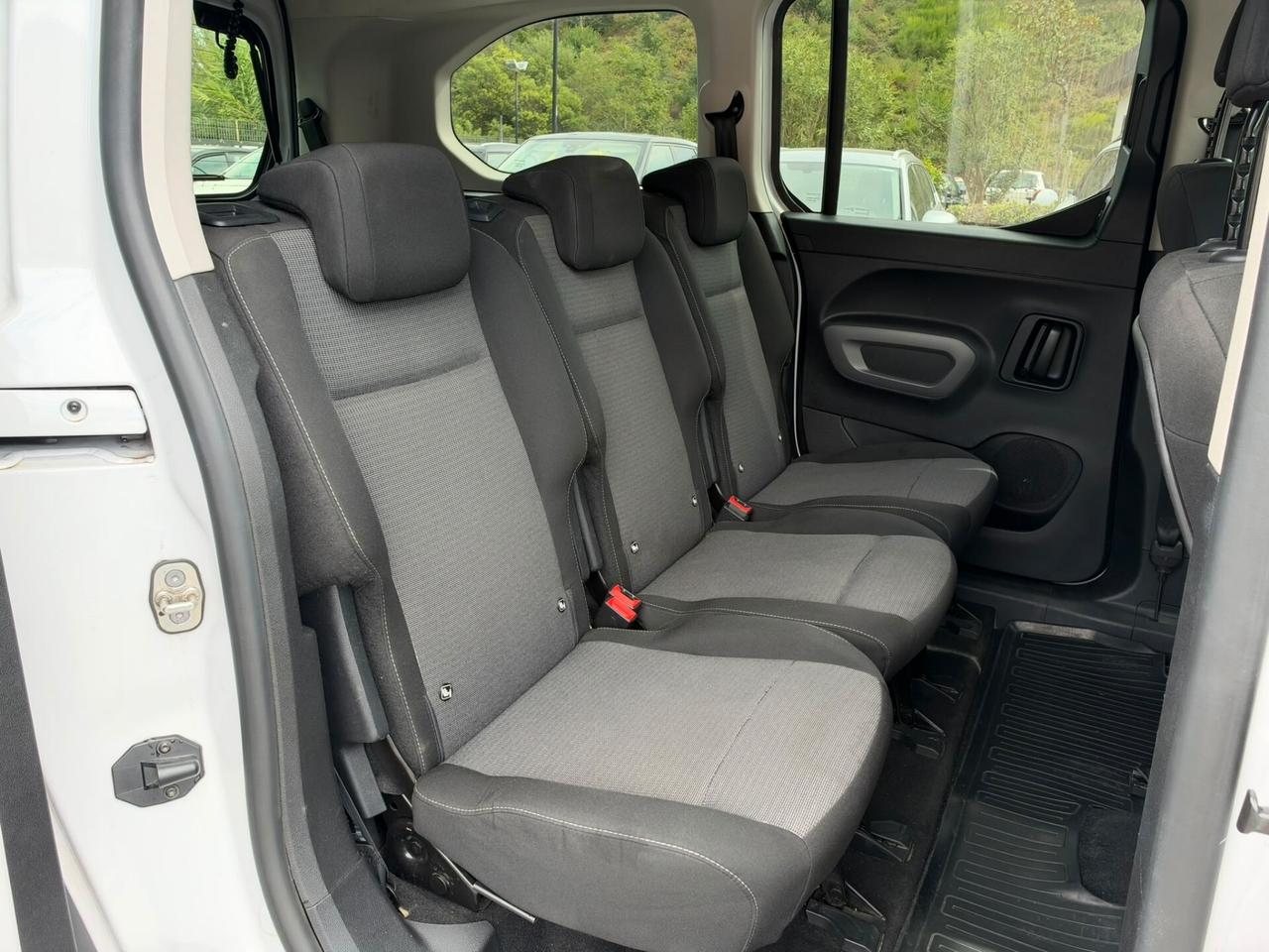 Toyota Proace City Verso 1.5D 130 CV S&S L2 A/T Luxury