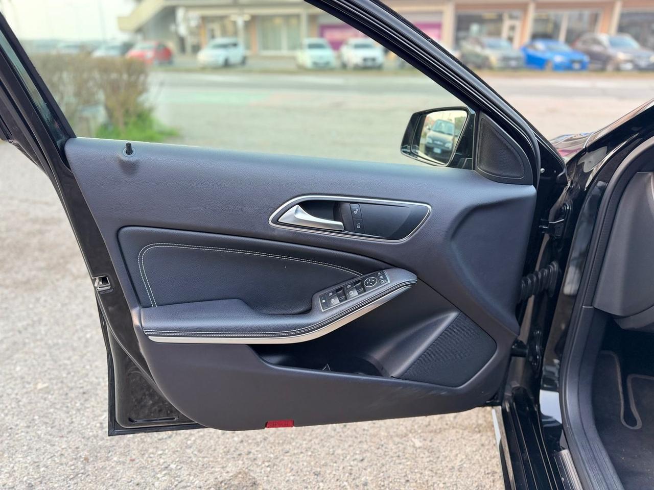 Mercedes-Benz A 180 Premium A 180 D BlueEFFI #9536