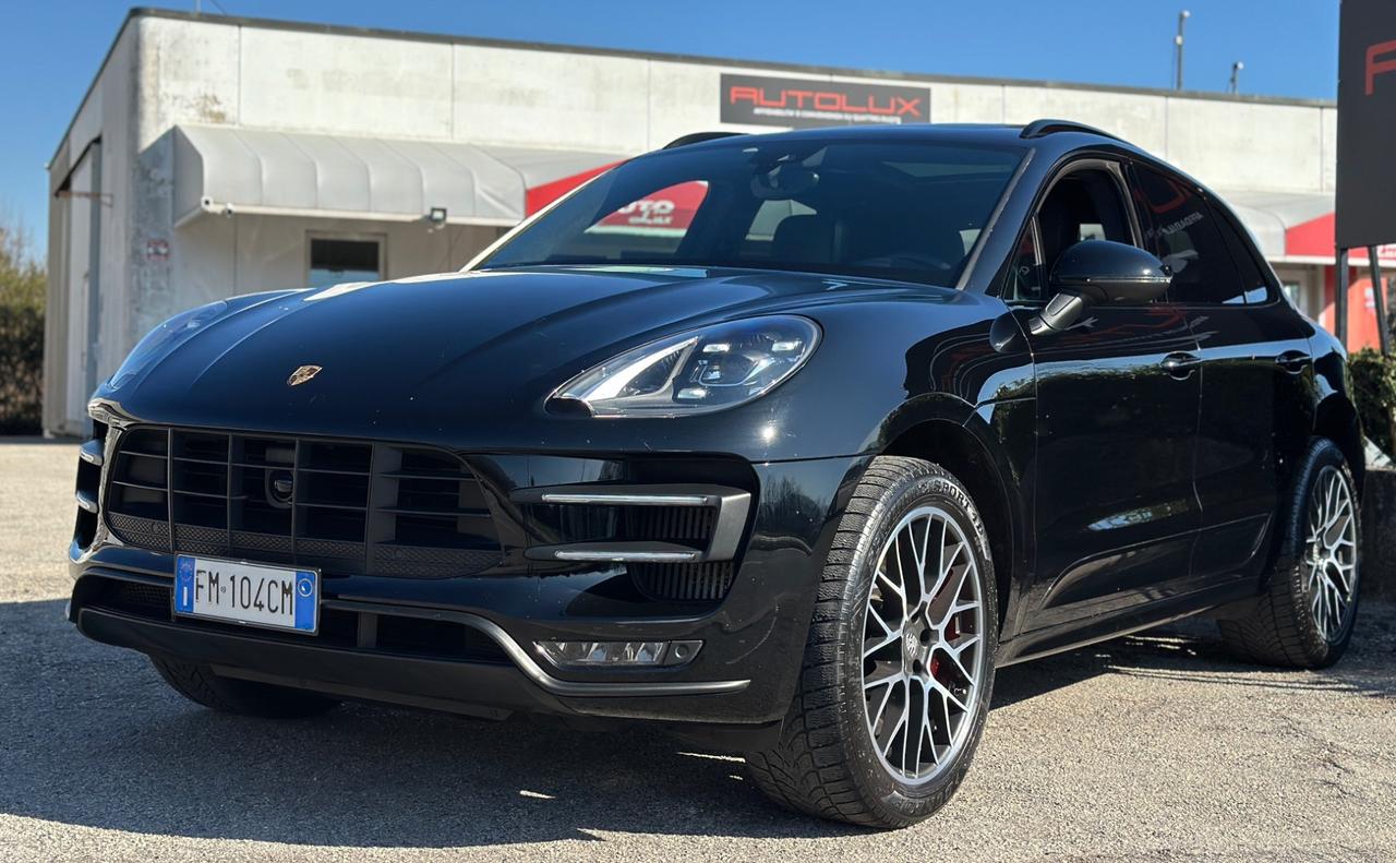 Porsche Macan 3.6 Turbo Performance 441 Porsche Approved