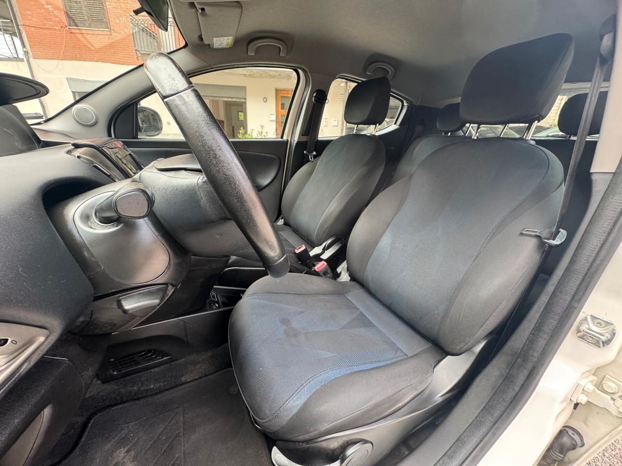 Lancia Ypsilon 1.2 70CV GOLD