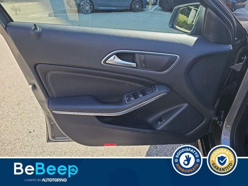 Mercedes-Benz GLA 200 D SPORT 4MATIC AUTO