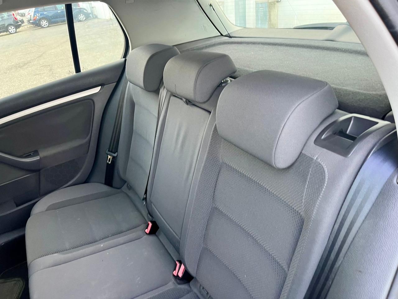 VW Golf 1.6GPL 2007 196.000km perfettamente funzionante