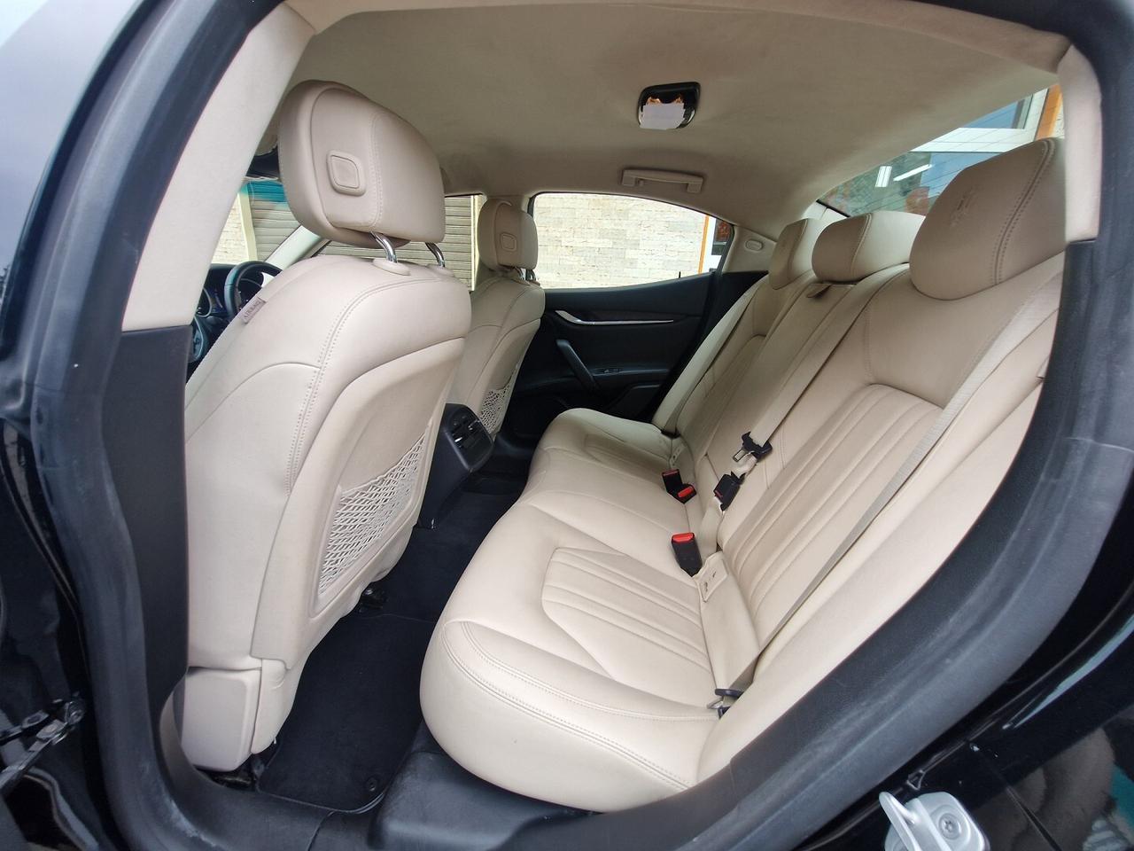 MASERATI GHIBLI V6 DIESEL 275CV NERISSIMO EDITION