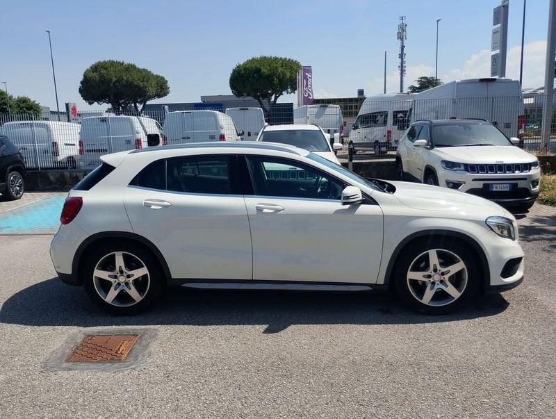 Mercedes-Benz GLA 200 CDI Premium