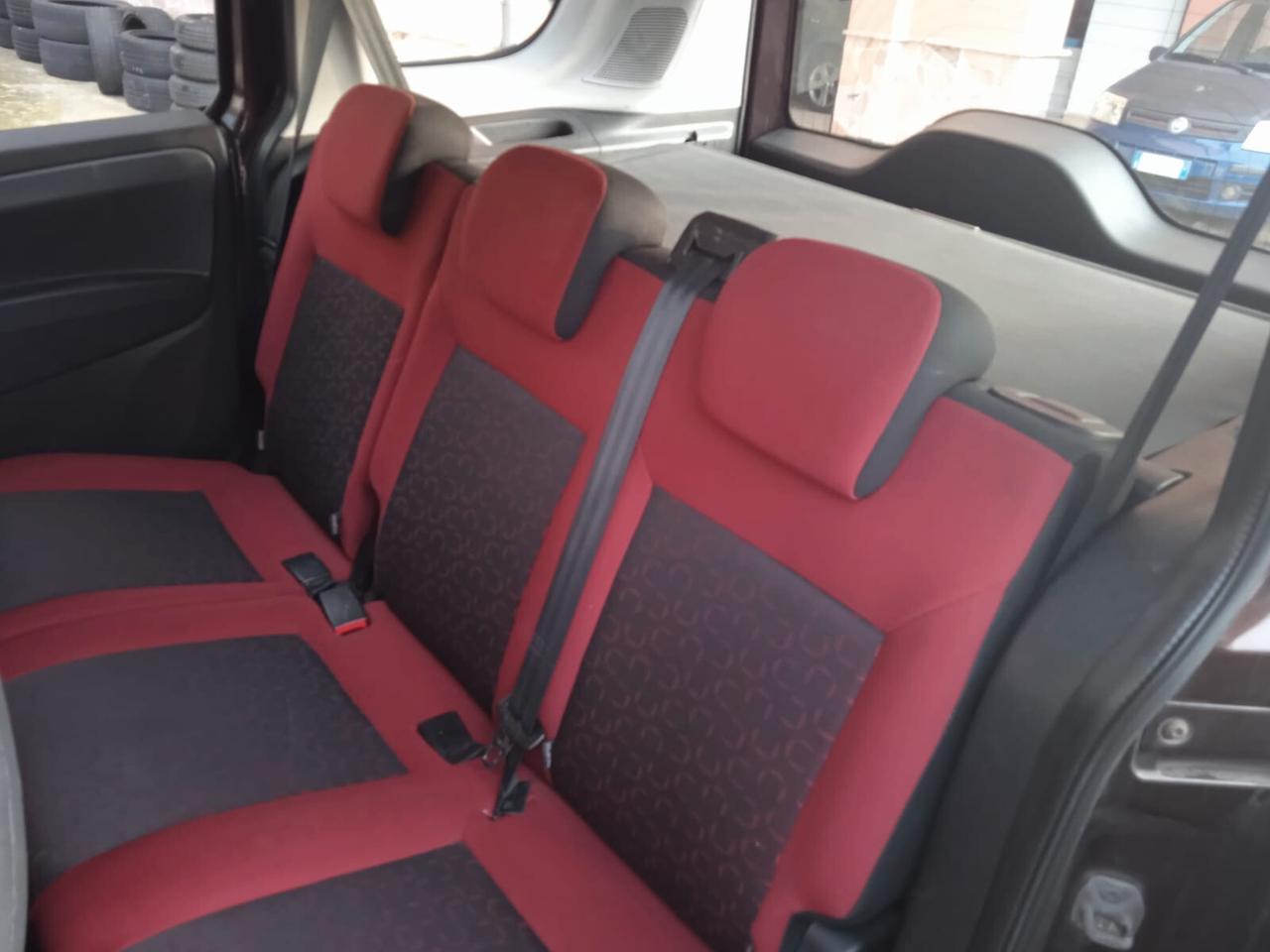 Fiat Doblò 1.6 MJT Emotion autovettura 5 posti