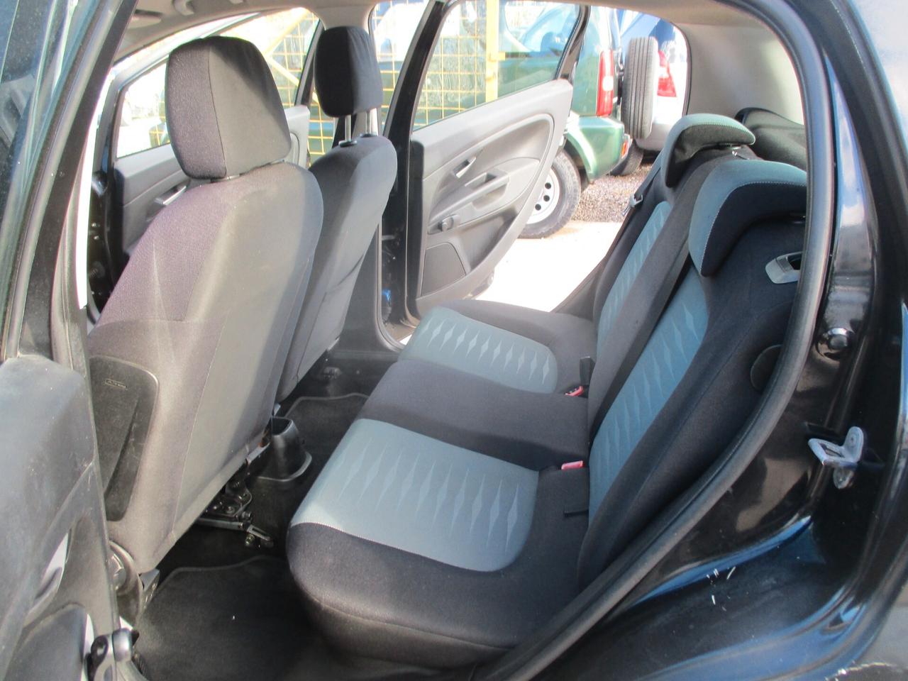 Fiat Grande Punto 1.3 MJT 75 CV 5 porte Dynamic