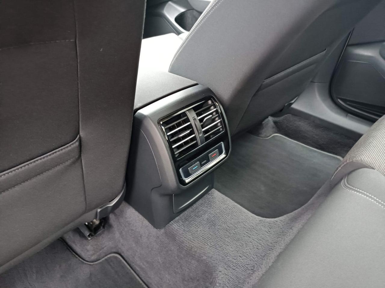 Volkswagen Passat Variant 2.0 TDI DSG Executive BlueMotion Tech.
