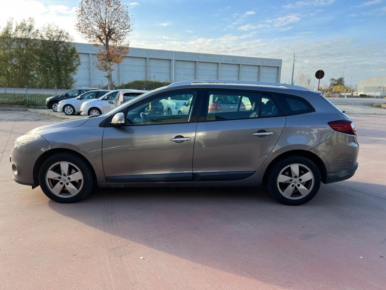 Renault Megane Mégane 1.5 dCi 110CV SporTour Confort